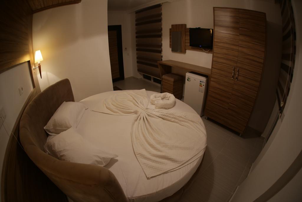 Araucaria Pension Antalya Pokoj fotografie